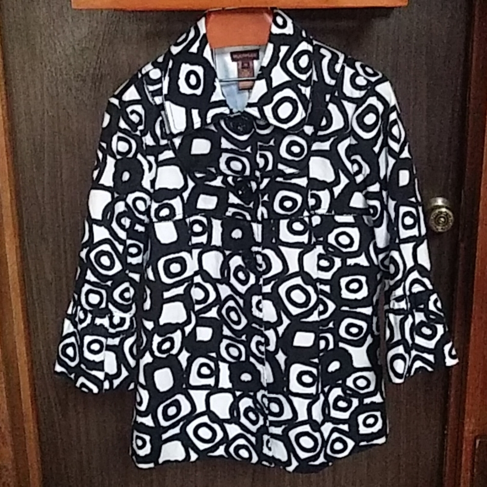 Black & white jacket/blazer by Multiples